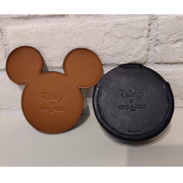 COACH(コーチ)のCoach Disney コラボ　本皮コースター　6枚セット インテリア/住まい/日用品のキッチン/食器(テーブル用品)の商品写真