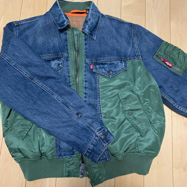 Levi's(リーバイス)のリーバイス　MA1 ハイブリッドボンバージャケット　Mサイズ メンズのジャケット/アウター(ブルゾン)の商品写真