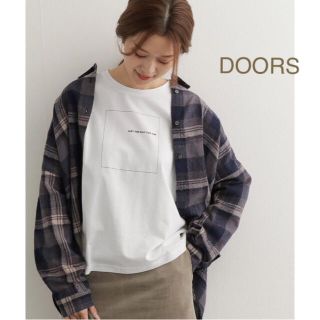 アーバンリサーチドアーズ(URBAN RESEARCH DOORS)の新品🍀今季 DOORS スクエアプリントTシャツ(Tシャツ(長袖/七分))