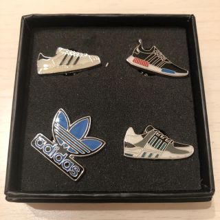 アディダス(adidas)のadidas ノベルティーピンバッジ(ノベルティグッズ)