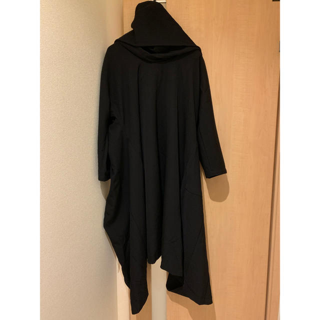 Yohji Yamamoto(ヨウジヤマモト)の【確実正規品】Yohjiyamamoto ストールコート ヨウジヤマモト 変形 メンズのジャケット/アウター(チェスターコート)の商品写真