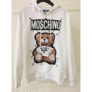 モスキーノ(MOSCHINO)のMOSCHINO   パーカー 19秋コーデ(パーカー)