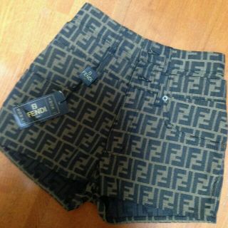 フェンディ ショートパンツ(レディース)の通販 34点 | FENDIの ...