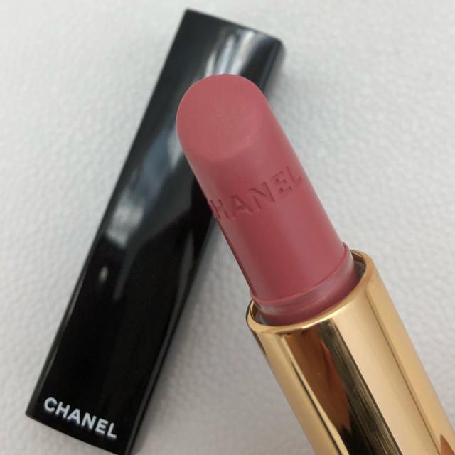 CHANEL(シャネル)のCHANELルージュアリュール89 コスメ/美容のベースメイク/化粧品(口紅)の商品写真