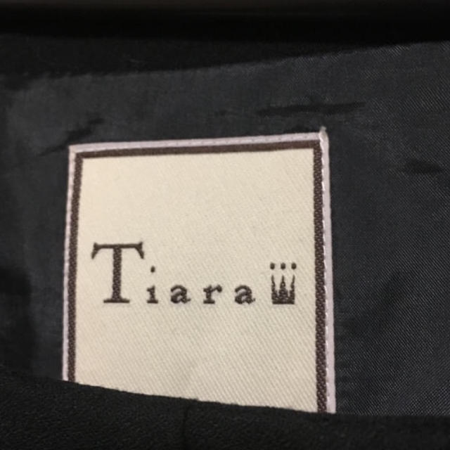 tiara(ティアラ)のTiara ティアラ リボンワンピース 黒 ブラック レディースのワンピース(ひざ丈ワンピース)の商品写真