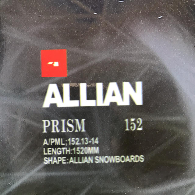 ALLIAN(アライアン)のALLIAN PRISM 13-14モデル スノボ 板 スポーツ/アウトドアのスノーボード(ボード)の商品写真