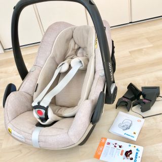 マキシコシ(Maxi-Cosi)のマキシコシ　チャイルドシート　ペブルプラス　サンド　アダプタ付き　ISOFIX(自動車用チャイルドシート本体)