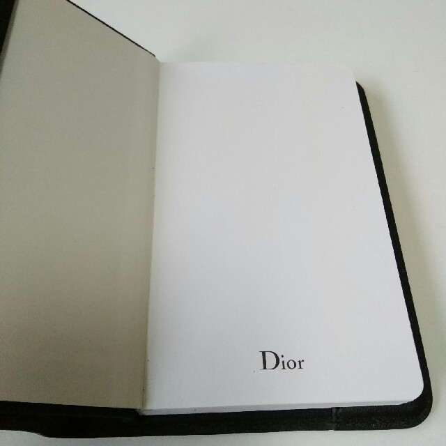Christian Dior(クリスチャンディオール)の新品未使用　Dior　手帳　非売品 レディースのファッション小物(その他)の商品写真