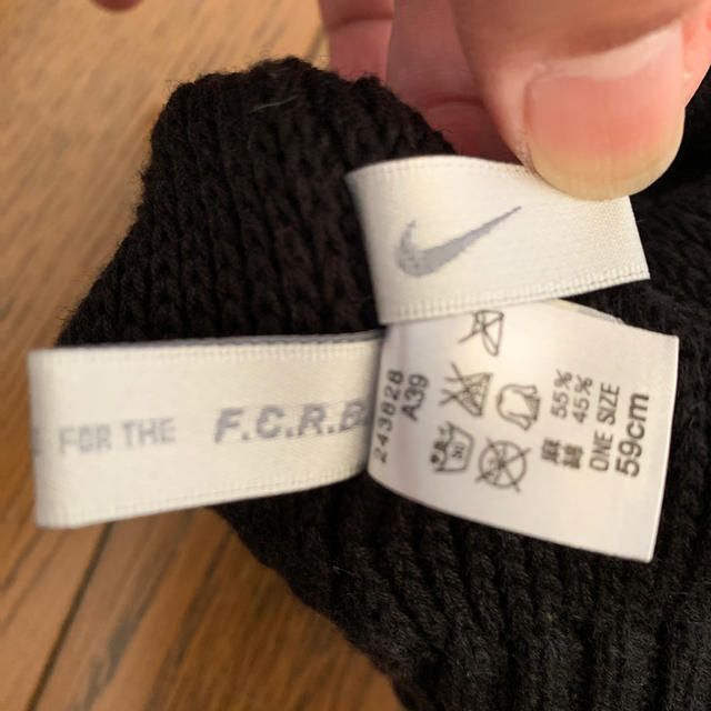 F.C.R.B.(エフシーアールビー)のFCRB nike  ニット帽 メンズの帽子(ニット帽/ビーニー)の商品写真