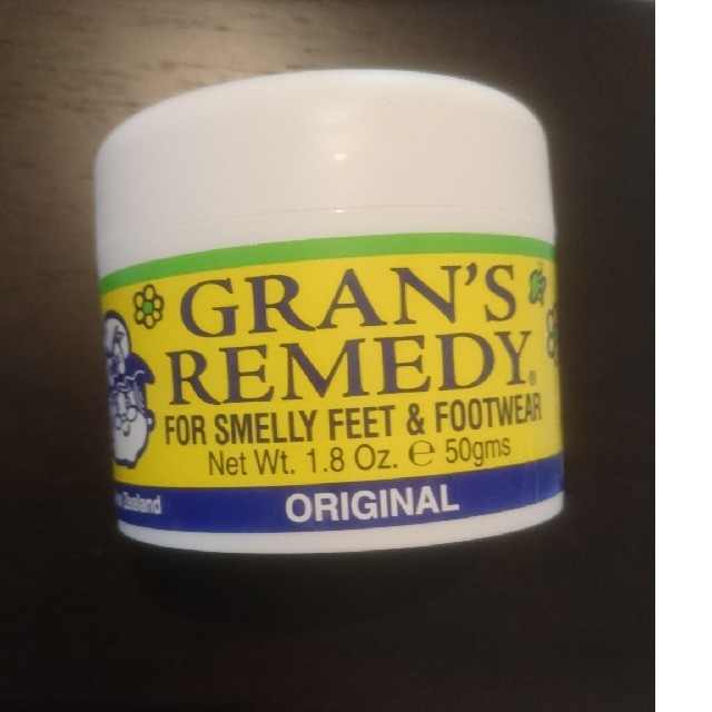 Gran's Remedy(グランズレメディ)の新品　グランズレメディ　レギュラー 50g コスメ/美容のボディケア(フットケア)の商品写真