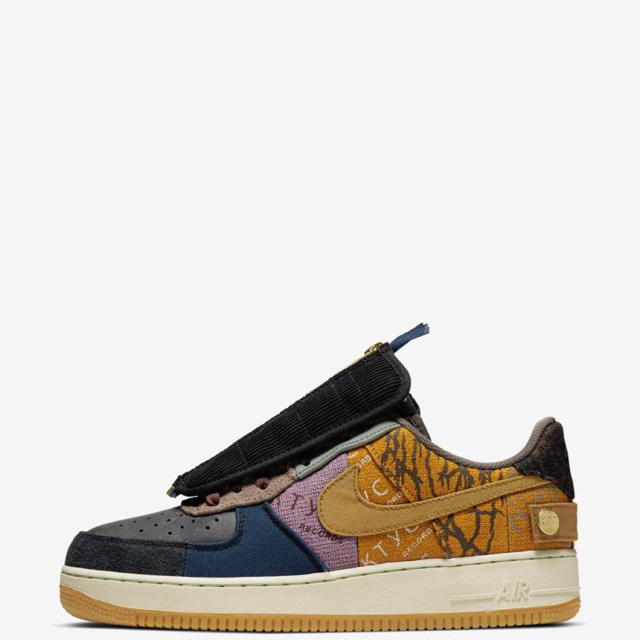 TRAVIS SCOTT x NIKE AIR FORCE 1 LOW 30cm