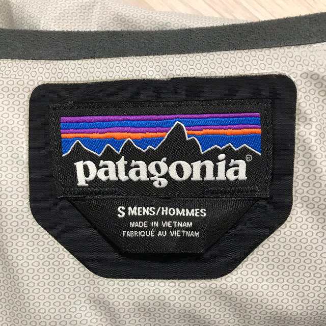 patagonia(パタゴニア)のpatagonia トレントシェル・パーカ ブラック メンズのジャケット/アウター(マウンテンパーカー)の商品写真