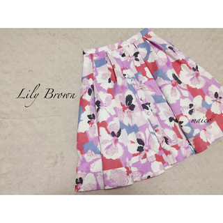 リリーブラウン(Lily Brown)のLilyBrown☆花柄スカート(ひざ丈スカート)