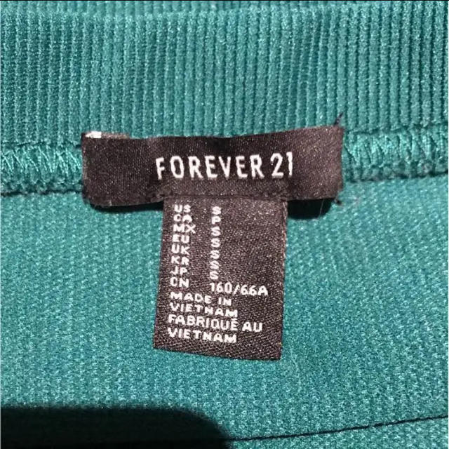 FOREVER 21(フォーエバートゥエンティーワン)のForever21タイトスカートS レディースのスカート(ひざ丈スカート)の商品写真