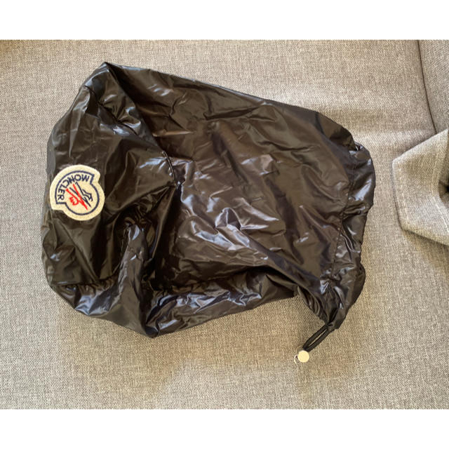 MONCLER(モンクレール)のモンクレール　ダウンベスト メンズのジャケット/アウター(ダウンベスト)の商品写真