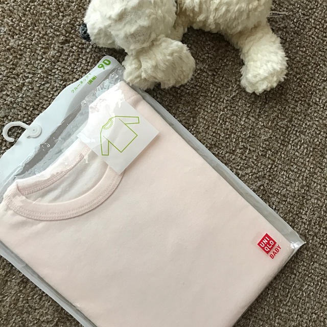 UNIQLO(ユニクロ)のUNIQLO 90センチ　クルーネックT パステルピンク長袖　 キッズ/ベビー/マタニティのキッズ服女の子用(90cm~)(Tシャツ/カットソー)の商品写真