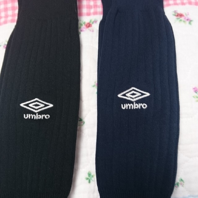 UMBRO(アンブロ)のサッカーソックス 4足セット スポーツ/アウトドアのサッカー/フットサル(ウェア)の商品写真