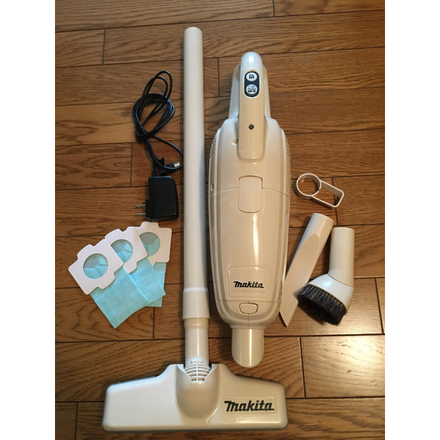 Makita - マキタ 掃除機 充電式クリーナー CL105DWI(アイボリー)の通販 by marty's shop|マキタならラクマ Makita - マキタ 掃除機 充電式クリーナー CL105DWI(アイボリー)の通販 by marty's shop|マキタならラクマ