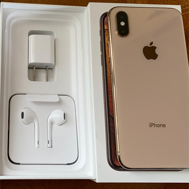 iPhone(アイフォーン)の＊専用 iPhone xs Gold 256GB simフリー スマホ/家電/カメラのスマートフォン/携帯電話(携帯電話本体)の商品写真