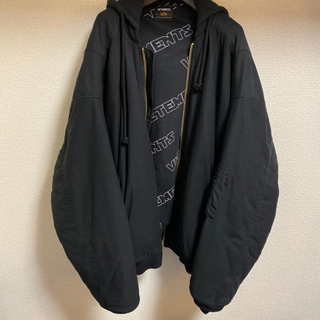 Balenciaga - vetements ボンバージャケット MA-1 ヴェトモン アルファ ...