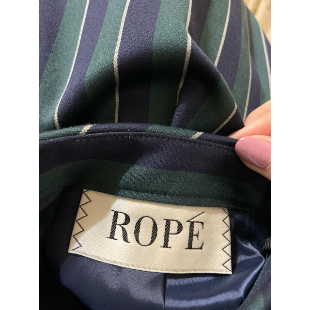 ROPE’(ロペ)のストライプタイトスカート レディースのスカート(ひざ丈スカート)の商品写真