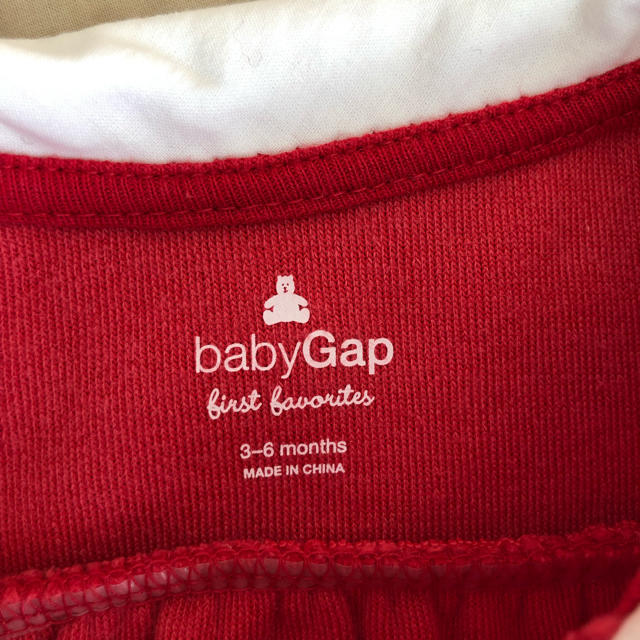 babyGAP(ベビーギャップ)のbaby GAP 足つきロンパース 3-6month キッズ/ベビー/マタニティのベビー服(~85cm)(ロンパース)の商品写真