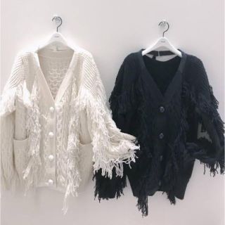 サカイ(sacai)のsacai 美品　ニット　カーディガン　ブラック(カーディガン)