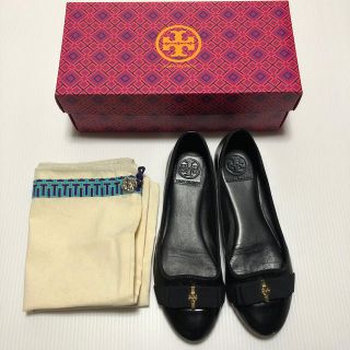 トリーバーチ(Tory Burch)のTORY BURCH♡エナメル　フラットシューズ(ローファー/革靴)