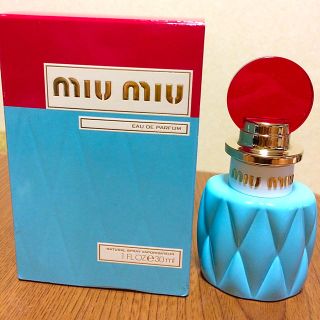 ミュウミュウ(miumiu)の秋の新作一足お先に♪miumiu香水 (香水(女性用))