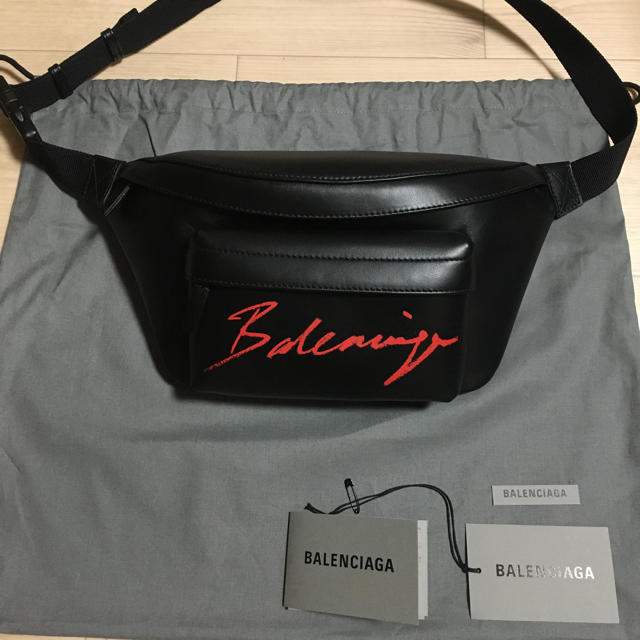 Balenciaga(バレンシアガ)のバレンシアガ　ボディバッグ　レザー　ウエストポーチ  新作　希少品　付属品完備 メンズのバッグ(ウエストポーチ)の商品写真