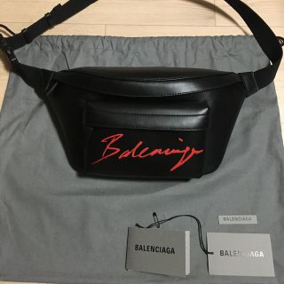 バレンシアガ(Balenciaga)のバレンシアガ　ボディバッグ　レザー　ウエストポーチ  新作　希少品　付属品完備(ウエストポーチ)