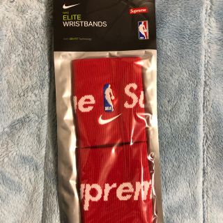 シュプリーム(Supreme)のSupreme Nike NBA Wristbands リストバンド　Red(バングル/リストバンド)