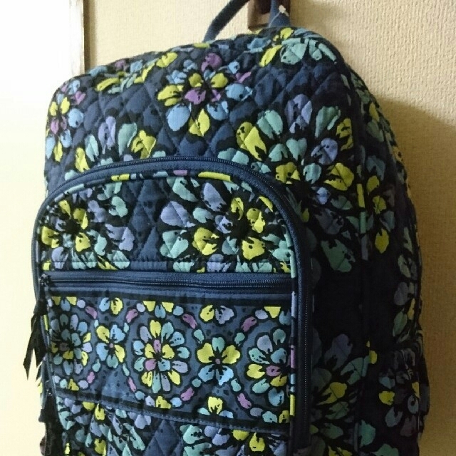 Vera Bradley(ヴェラブラッドリー)のVera Bradley リュックサック 限定色 Indigo Pop レディースのバッグ(リュック/バックパック)の商品写真