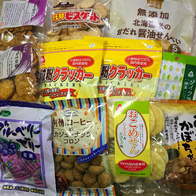 激安♡お菓子11点★おまとめ！！ 食品/飲料/酒の食品(菓子/デザート)の商品写真