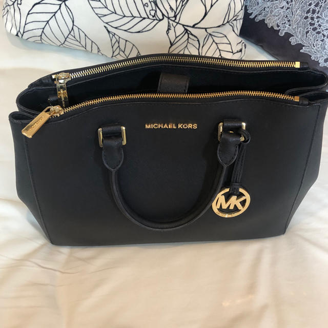 MICHAEL KORS ブラック　黒　A4収納可　トートバッグ