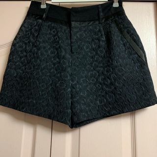 スコットクラブ(SCOT CLUB)のMAITRESSE メトリーゼ　エンブロイダリー風　レオパード　ショートパンツ(ショートパンツ)