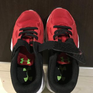 アンダーアーマー(UNDER ARMOUR)のアンダーアーマー　スニーカー  17.5(スニーカー)