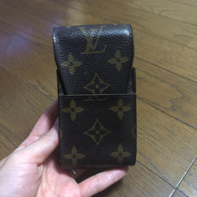 LOUIS VUITTON(ルイヴィトン)のLOUIS VUITTON シガレットケース メンズのファッション小物(タバコグッズ)の商品写真