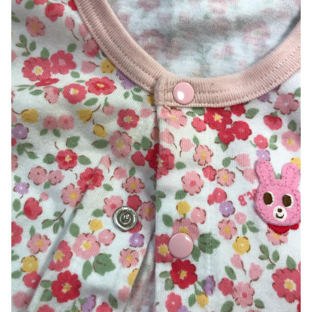 HOT BISCUITS(ホットビスケッツ)のロンパース　花柄　フラワー　 キッズ/ベビー/マタニティのベビー服(~85cm)(ロンパース)の商品写真