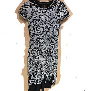 ヴィヴィアンウエストウッド(Vivienne Westwood)のアングロマニア　Tシャツワンピ　総柄(Tシャツ(半袖/袖なし))