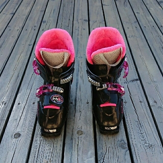  【みっこ様専用】bighorn ジュニア用スキーブーツ 25(ブーツ)