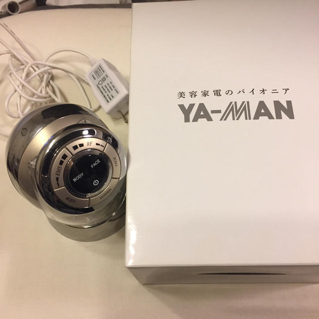 YA-MAN(ヤーマン)のYA-MAN♡家庭用美容器♡セルキャビ スマホ/家電/カメラの美容/健康(ボディケア/エステ)の商品写真