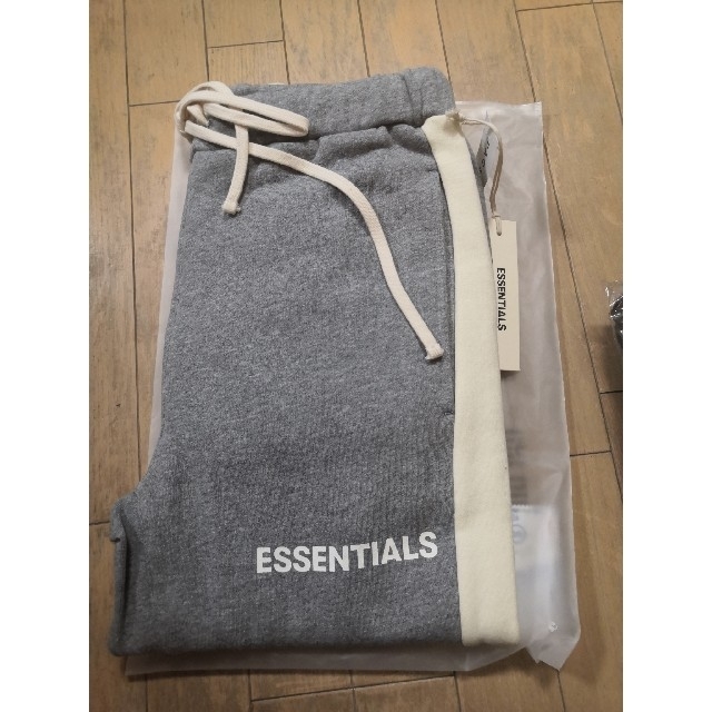 FOG essential 
Side Stripe Sweatpants
M