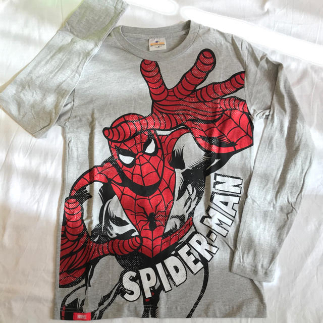 USJ(ユニバーサルスタジオジャパン)のUSJ スパイダーマン　メンズ　Tシャツ　ロンT メンズのトップス(Tシャツ/カットソー(半袖/袖なし))の商品写真