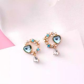 クリスタルハートピアス【ブルー】(ピアス)