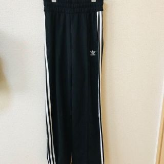 アディダス(adidas)のemmi アディダスラインパンツ(カジュアルパンツ)