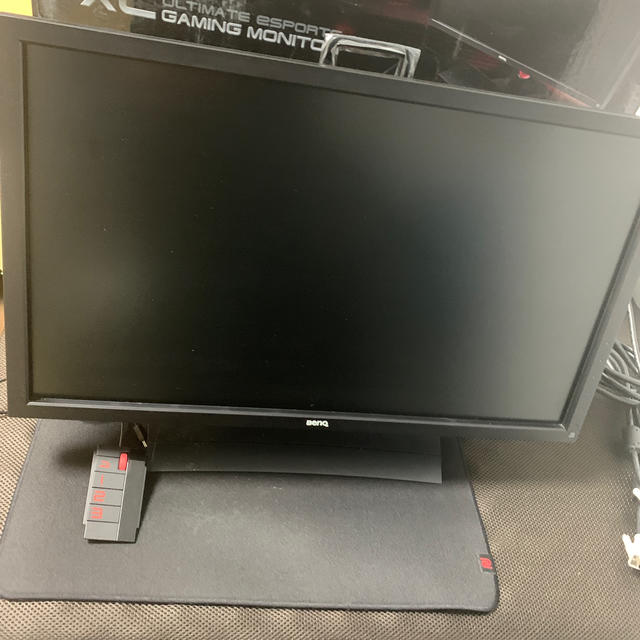 xl2420z 144hz ゲーミング モニター BENQ 箱付きの通販 by アカ's shop｜ラクマ