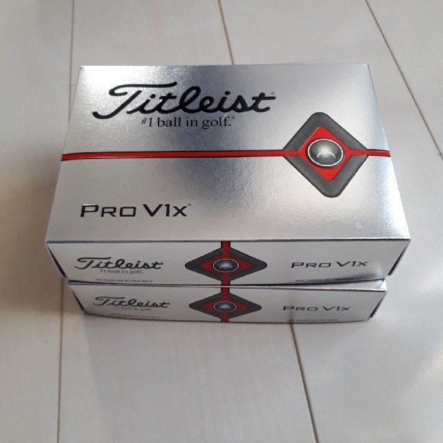 Titleist(タイトリスト)のタイトリスト PRO V1X WHITE 2ダース  スポーツ/アウトドアのゴルフ(その他)の商品写真