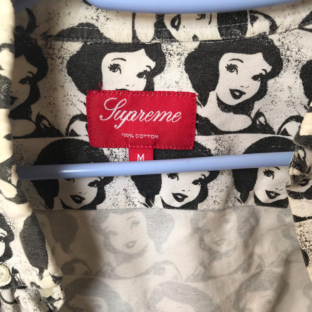 Supreme(シュプリーム)のsupreme  Snow White size m メンズのトップス(シャツ)の商品写真