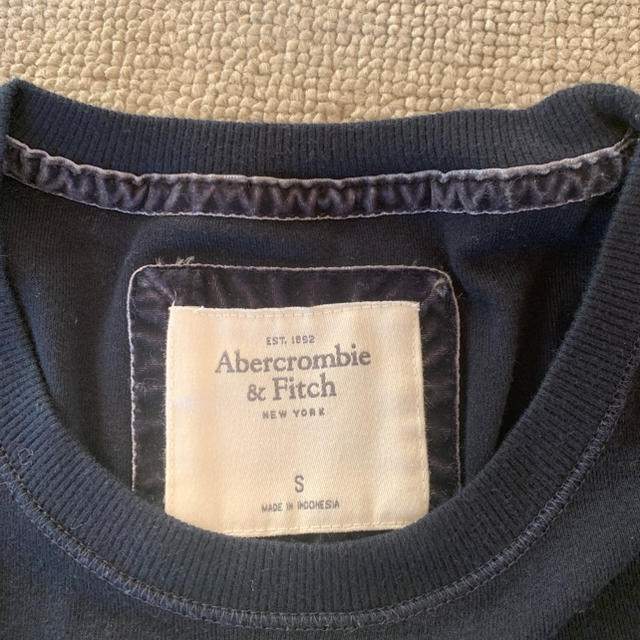 Abercrombie&Fitch(アバクロンビーアンドフィッチ)のアバクロンビー＆フィッチ　　2点 レディースのトップス(Tシャツ(長袖/七分))の商品写真